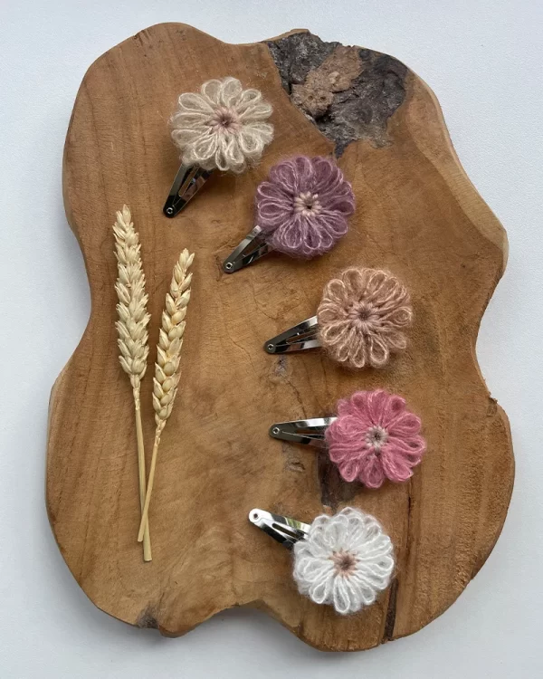 Haarspeldje Wool flower